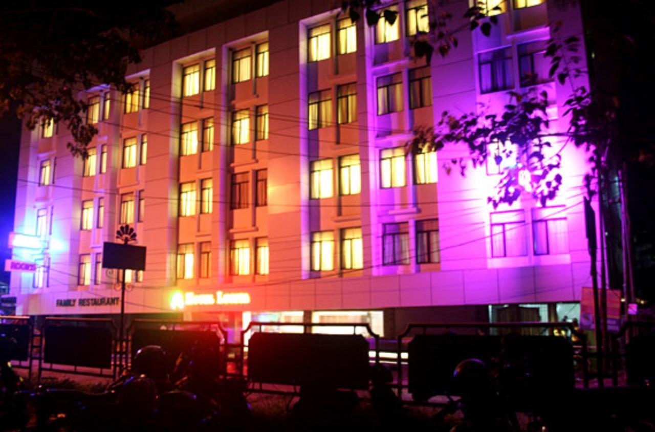 Hotel Luciya Kochi Εξωτερικό φωτογραφία