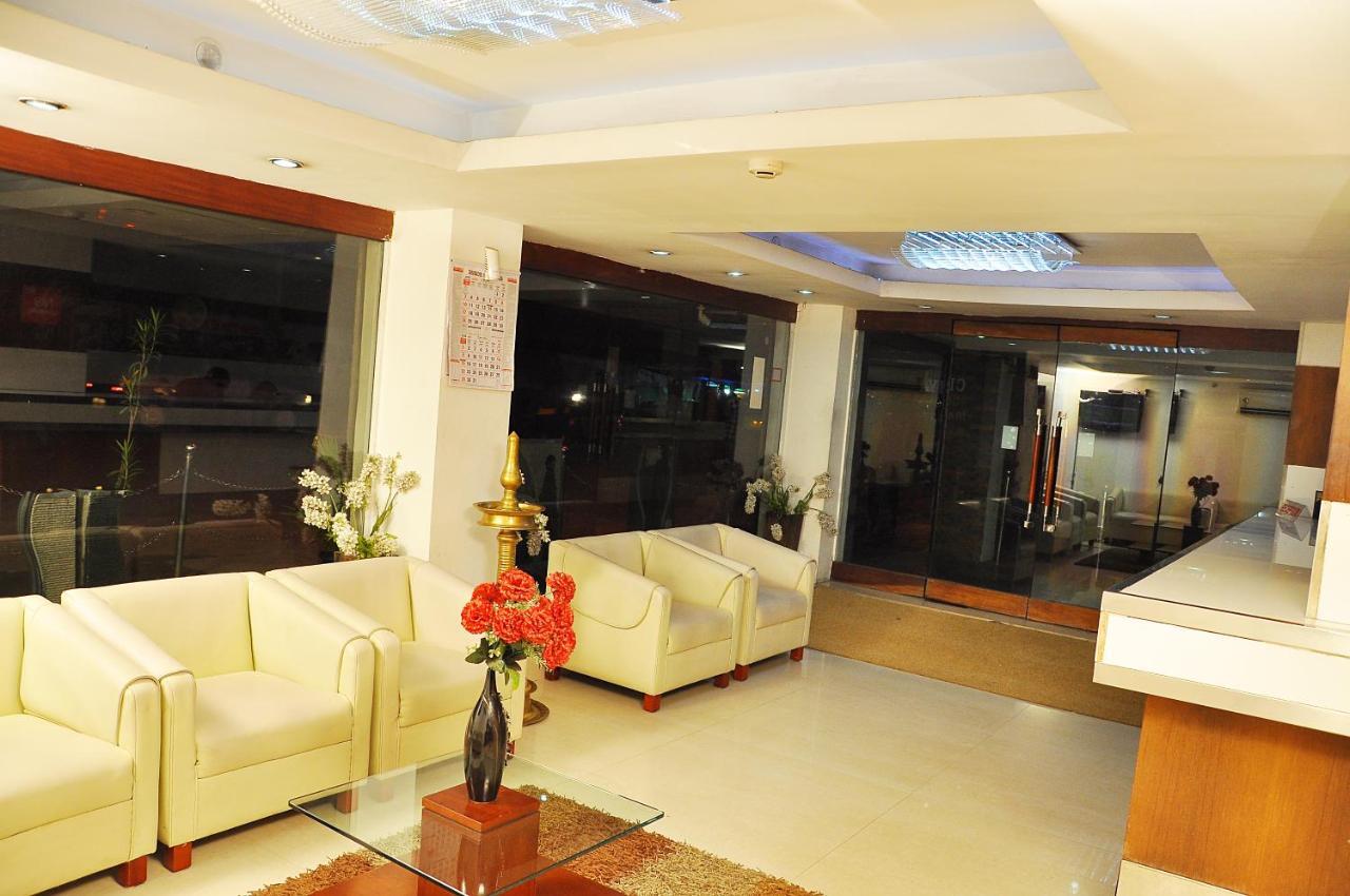 Hotel Luciya Kochi Εξωτερικό φωτογραφία