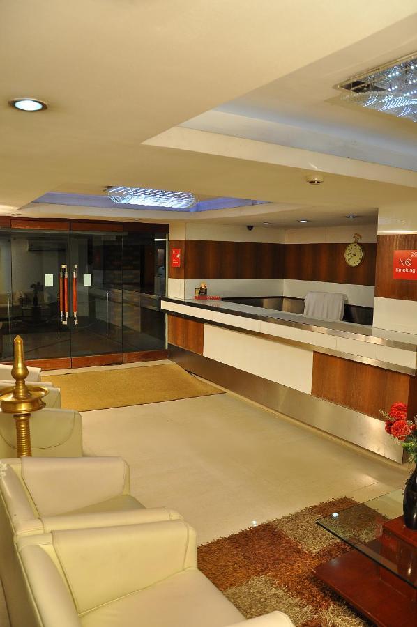 Hotel Luciya Kochi Εξωτερικό φωτογραφία