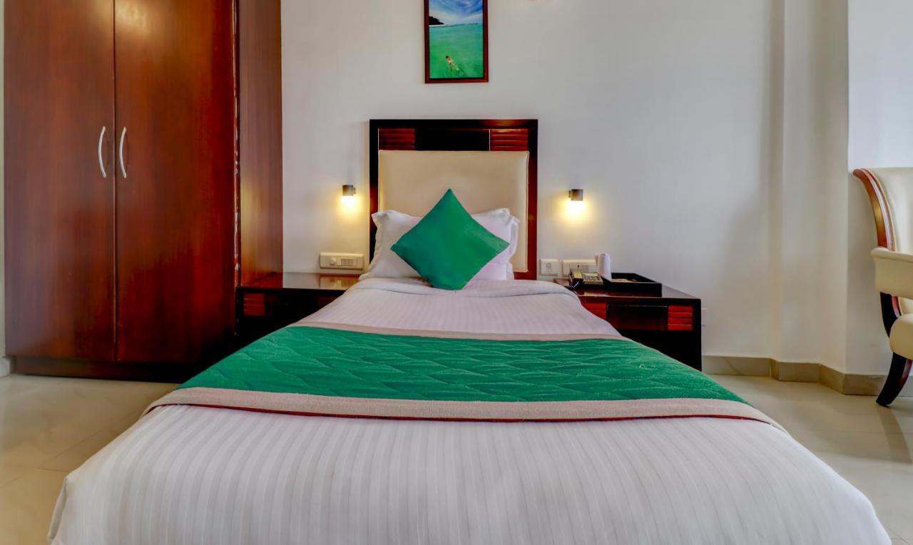 Hotel Luciya Kochi Εξωτερικό φωτογραφία