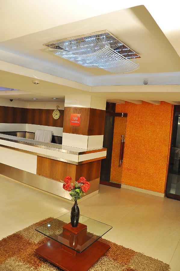 Hotel Luciya Kochi Εξωτερικό φωτογραφία