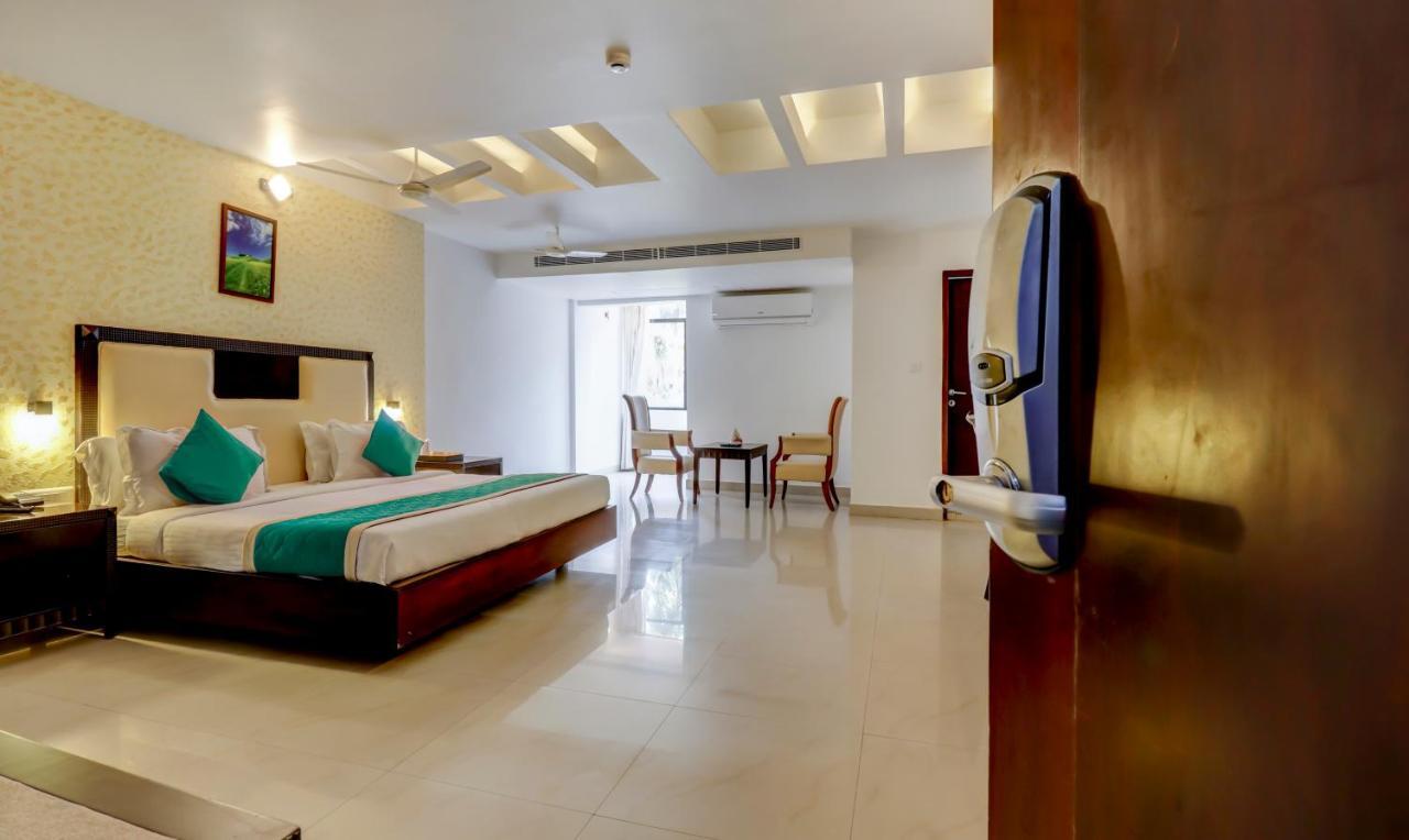 Hotel Luciya Kochi Εξωτερικό φωτογραφία