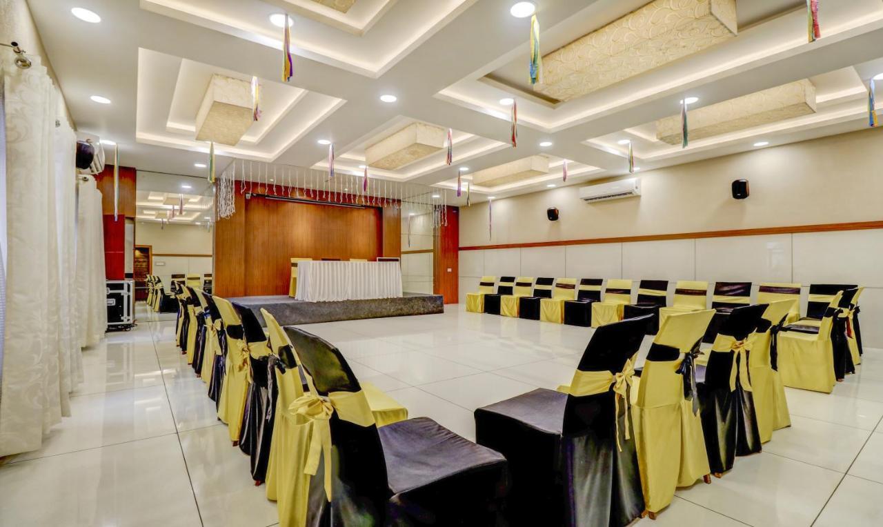 Hotel Luciya Kochi Εξωτερικό φωτογραφία